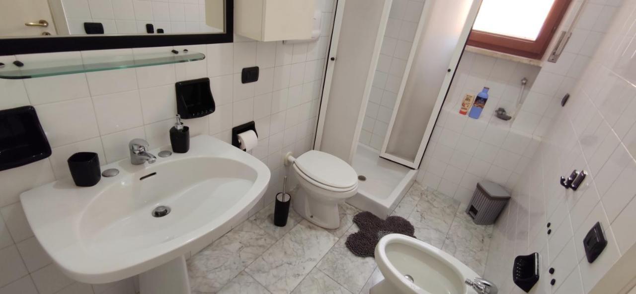 Family And Friends House Apartment Лече Екстериор снимка
